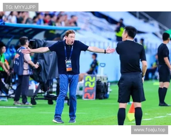 斯卢茨基：全队专注休整充电，每场必争三分争三分